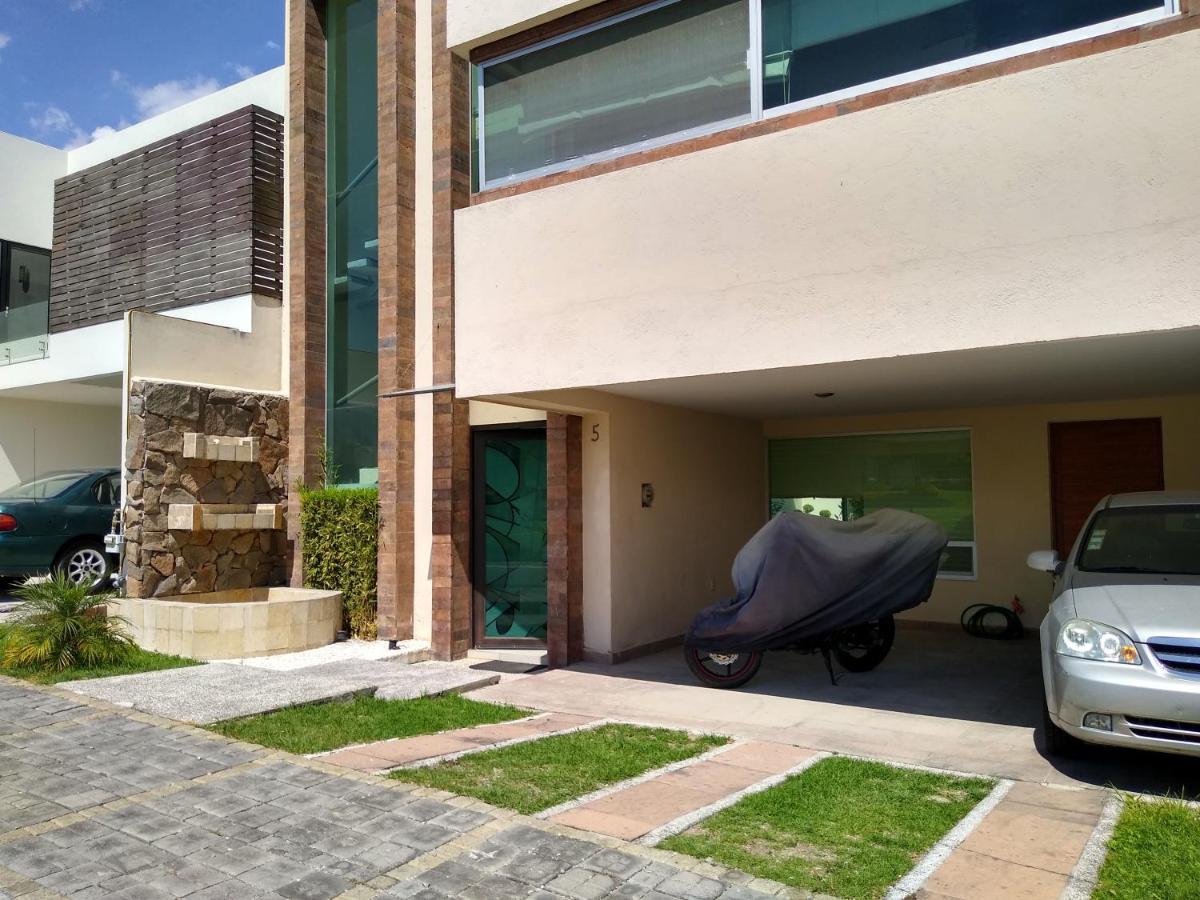 Habitaciones Business Class En Lomas De Angelopolis Tlaxcalancingo ภายนอก รูปภาพ