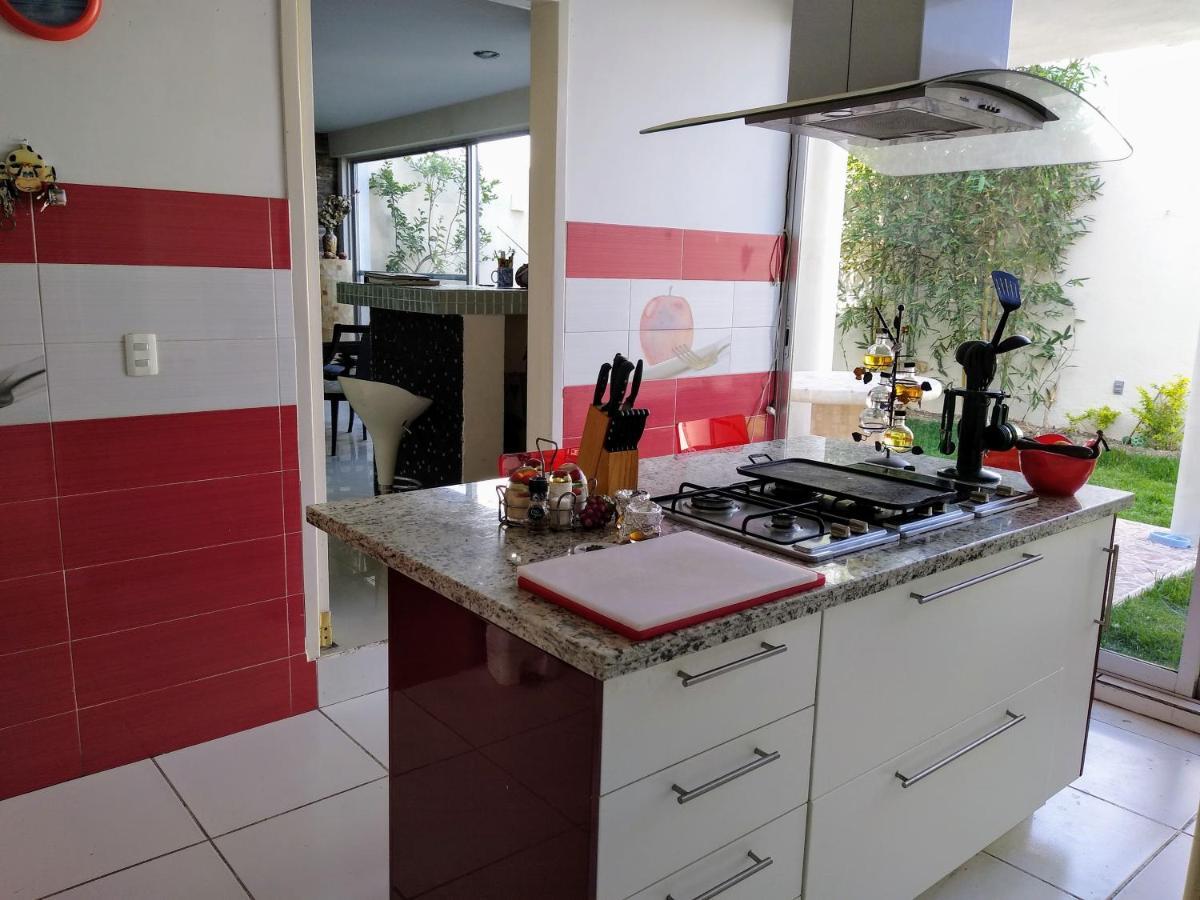 Habitaciones Business Class En Lomas De Angelopolis Tlaxcalancingo ภายนอก รูปภาพ